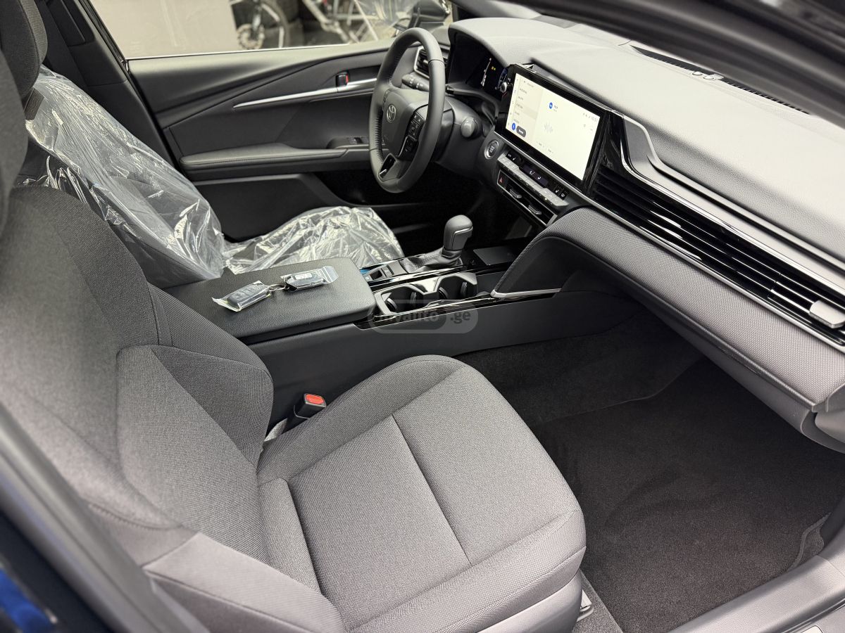 Toyota Camry - фото 8