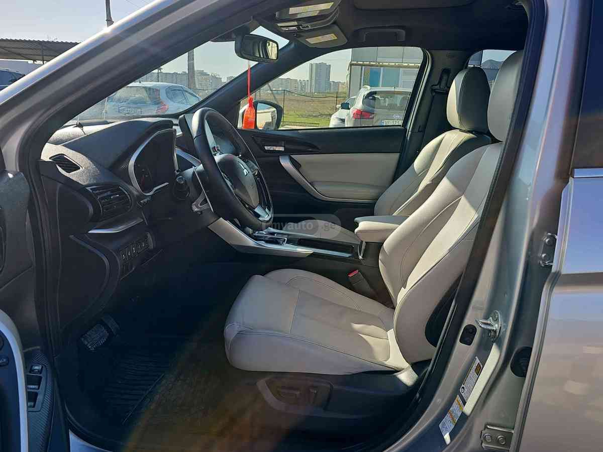 Mitsubishi Eclipse 2021 — миниатюра 13