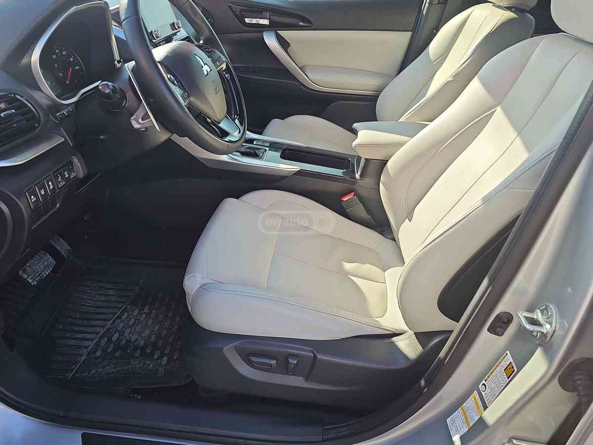 Mitsubishi Eclipse 2021 — миниатюра 2