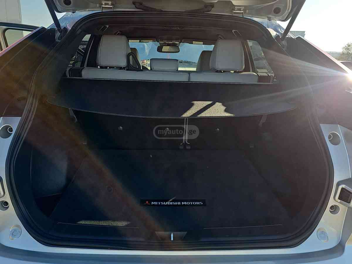 Mitsubishi Eclipse 2021 — миниатюра 4