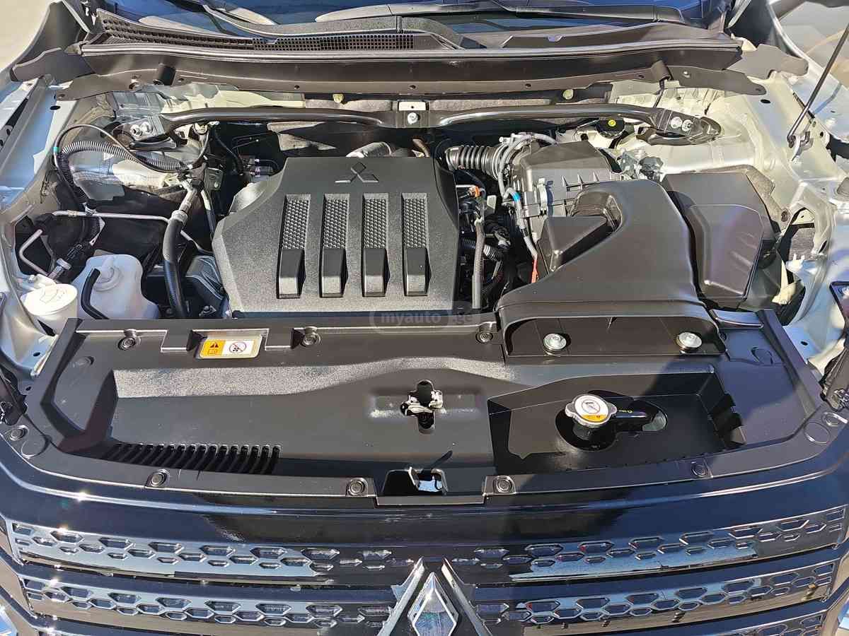 Mitsubishi Eclipse 2021 — миниатюра 5