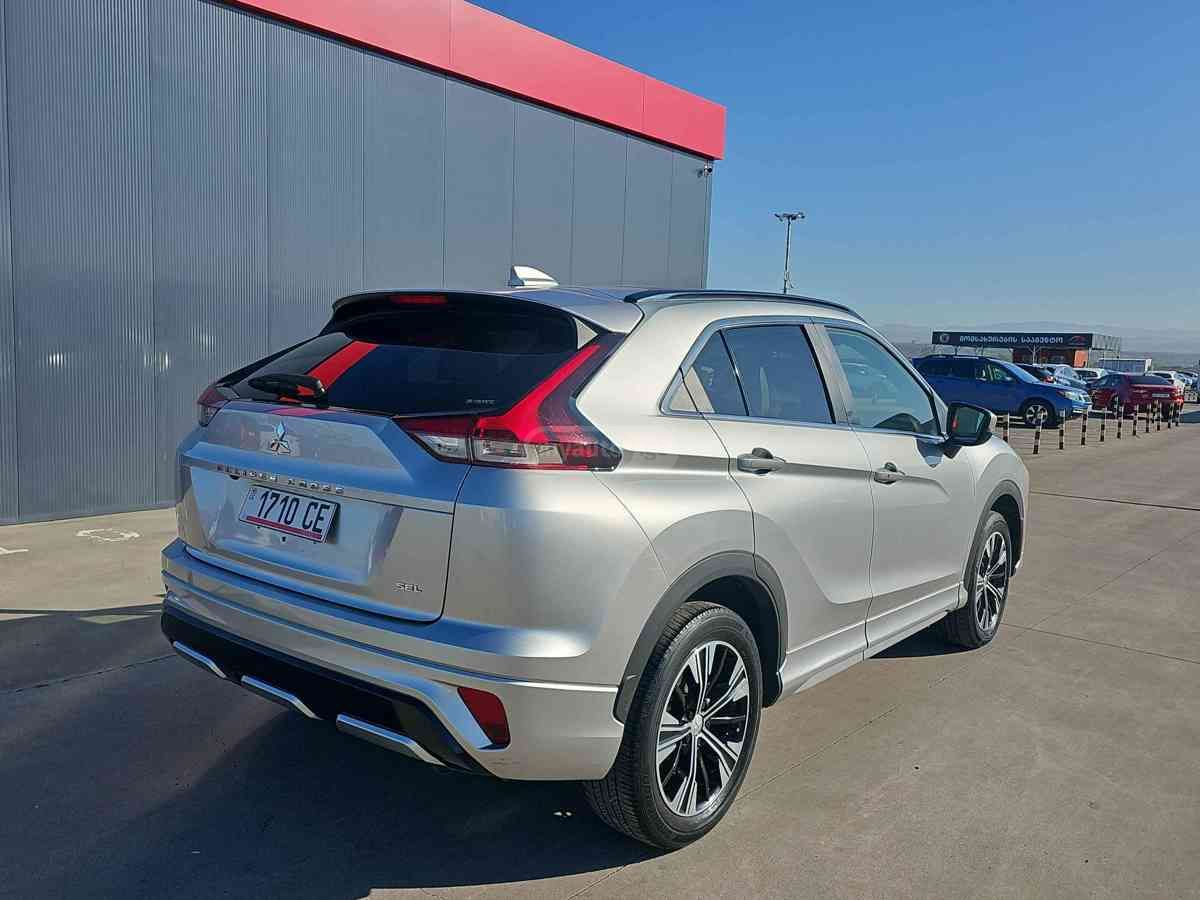 Mitsubishi Eclipse 2021 — миниатюра 8