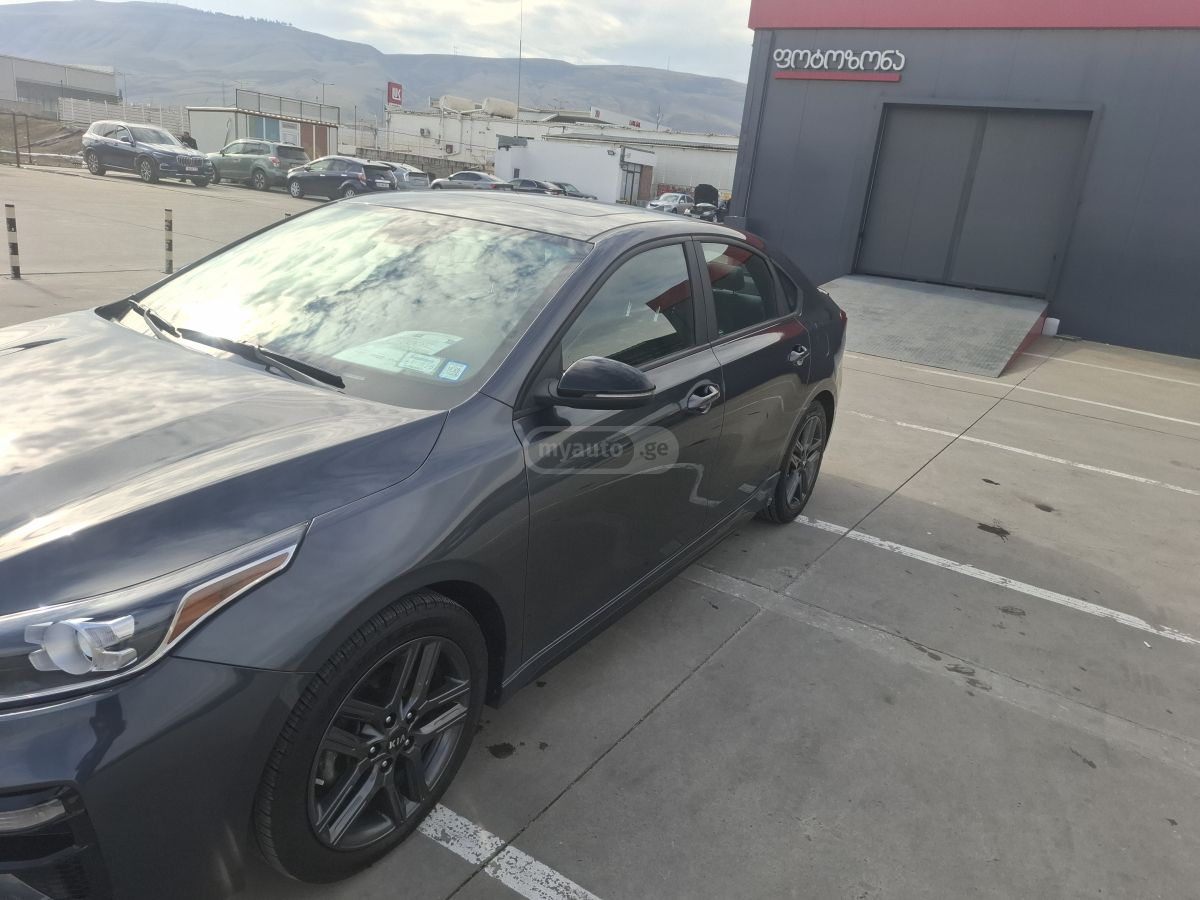 Kia Forte - фото 6