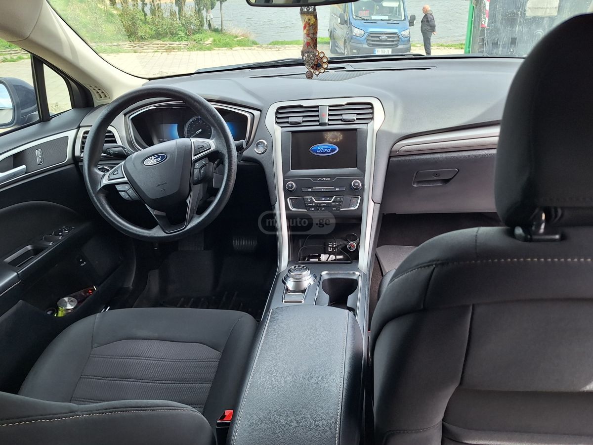 Ford Fusion - фото 3