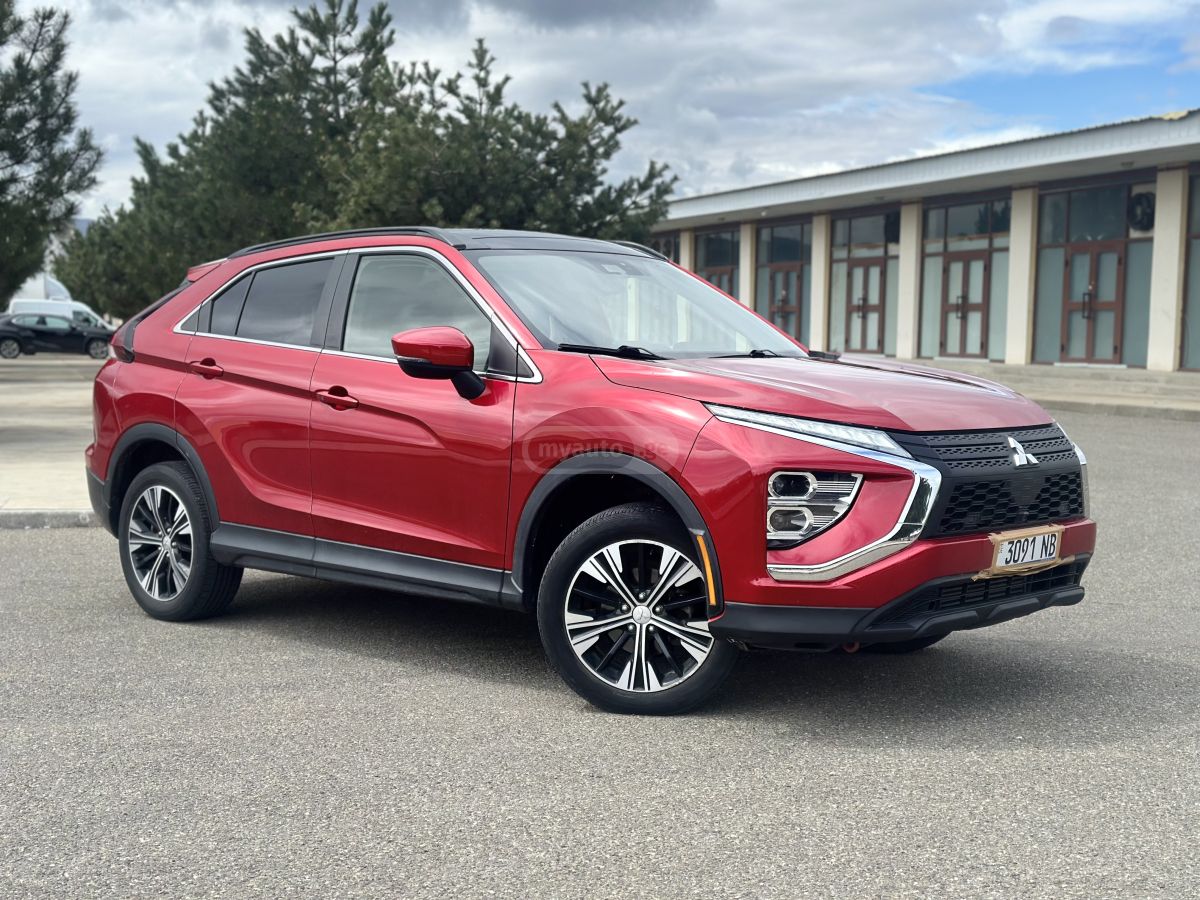 Mitsubishi Eclipse Cross - фото 1