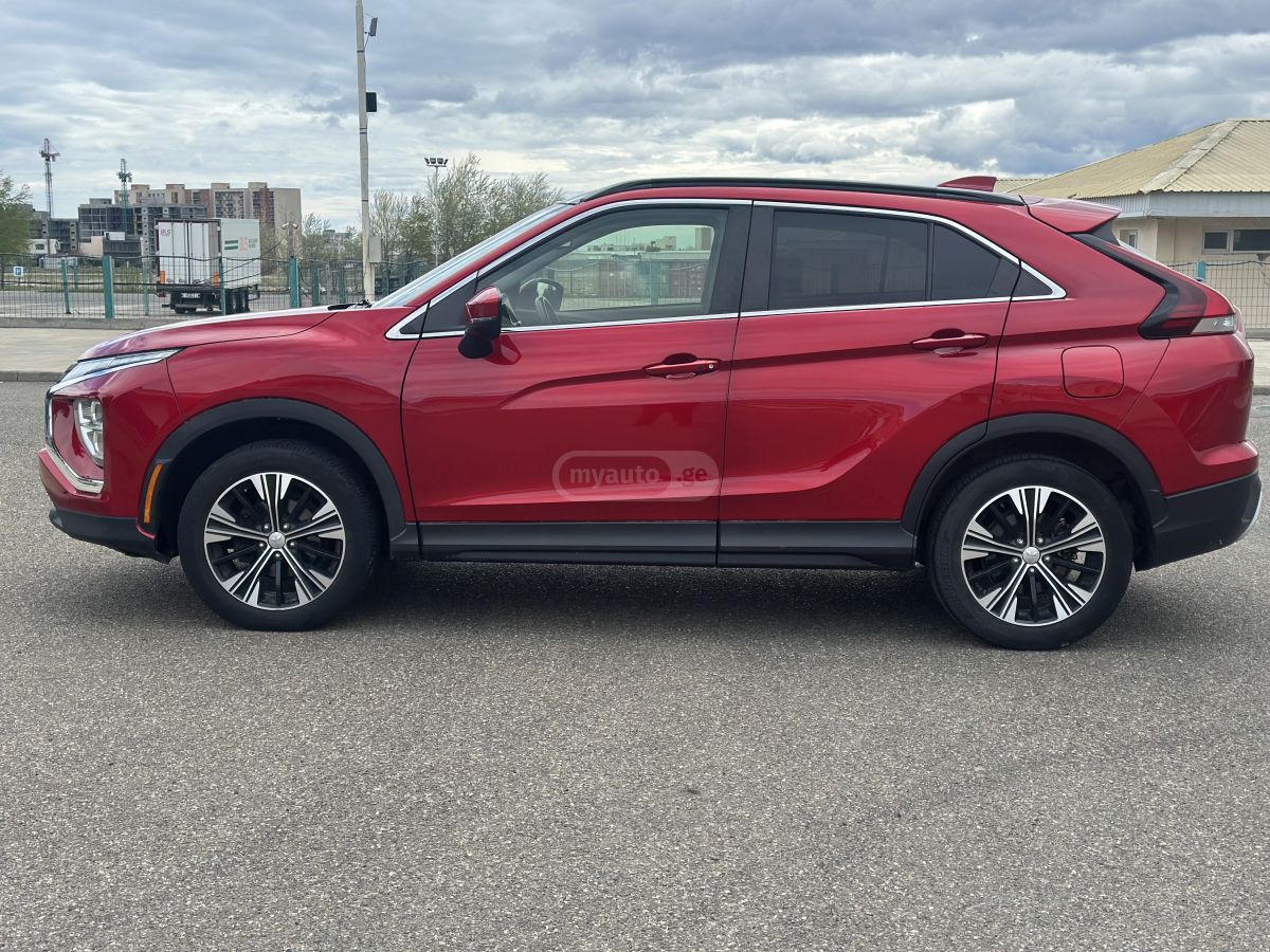 Mitsubishi Eclipse Cross - фото 10