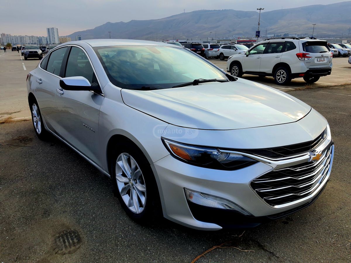 Chevrolet Malibu - фото 1