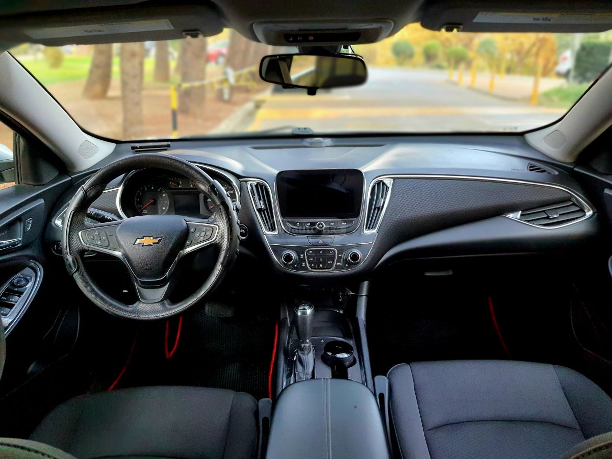 Chevrolet Malibu - фото 9