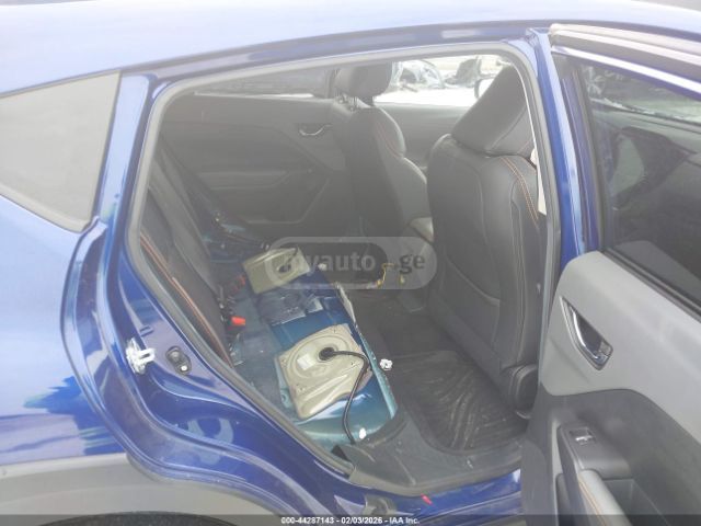 Subaru Limited 4dr All Wheel Drive CV — миниатюра 8