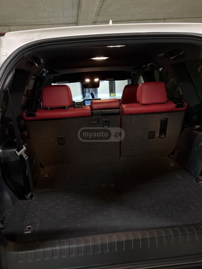 Lexus Luxury 4dr 4x4 Automatic — миниатюра 10