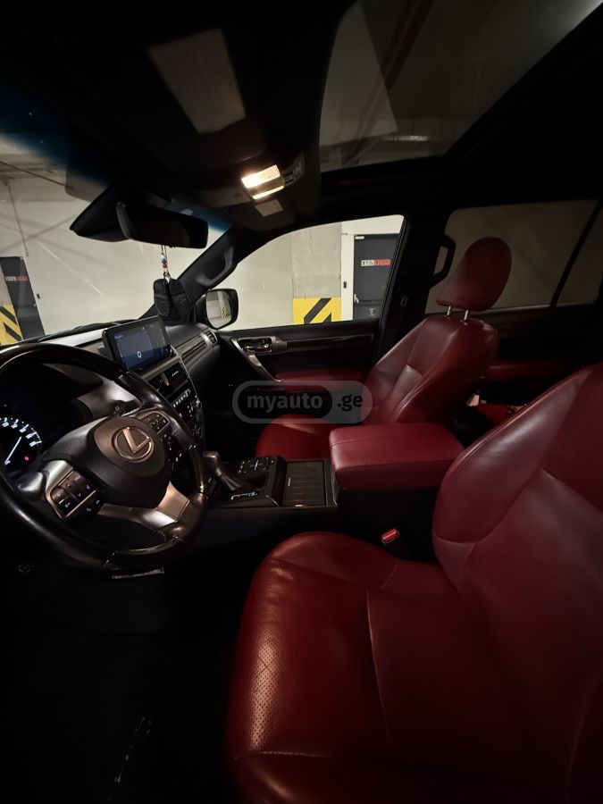 Lexus Luxury 4dr 4x4 Automatic — миниатюра 7