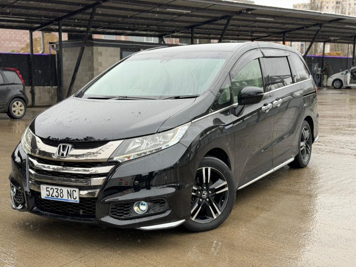 Honda Odyssey - фото 1