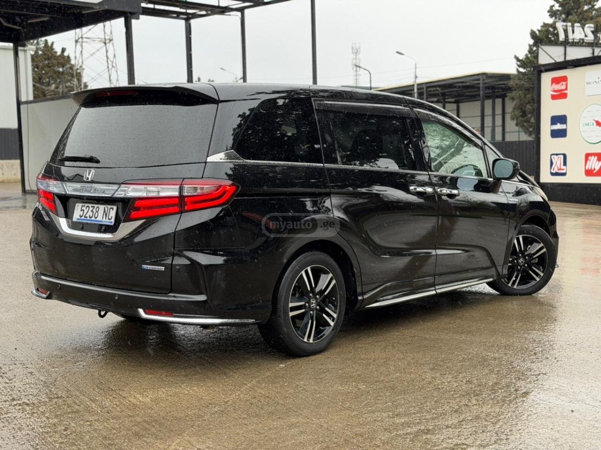 Honda Odyssey - фото 4