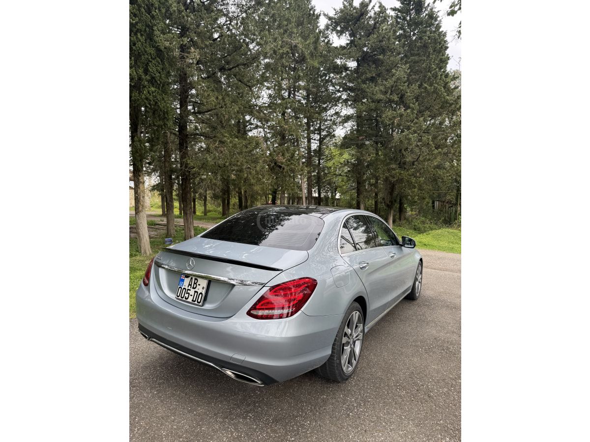 Mercedes-Benz C 300 - фото 5