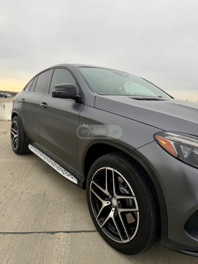 Mercedes-Benz GLE 43 AMG - фото 1