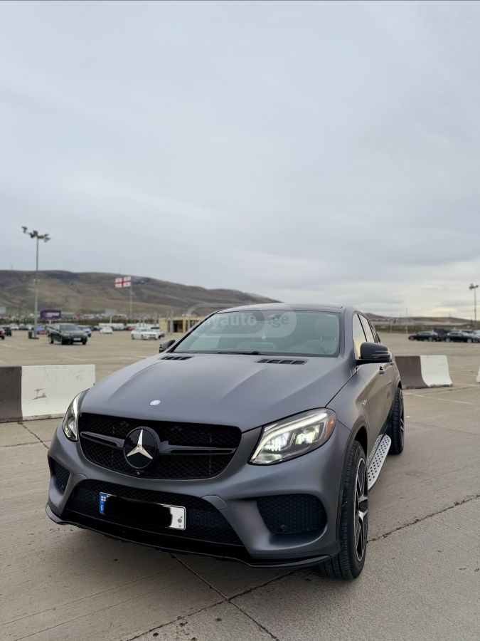 Mercedes-Benz GLE 43 AMG - фото 14