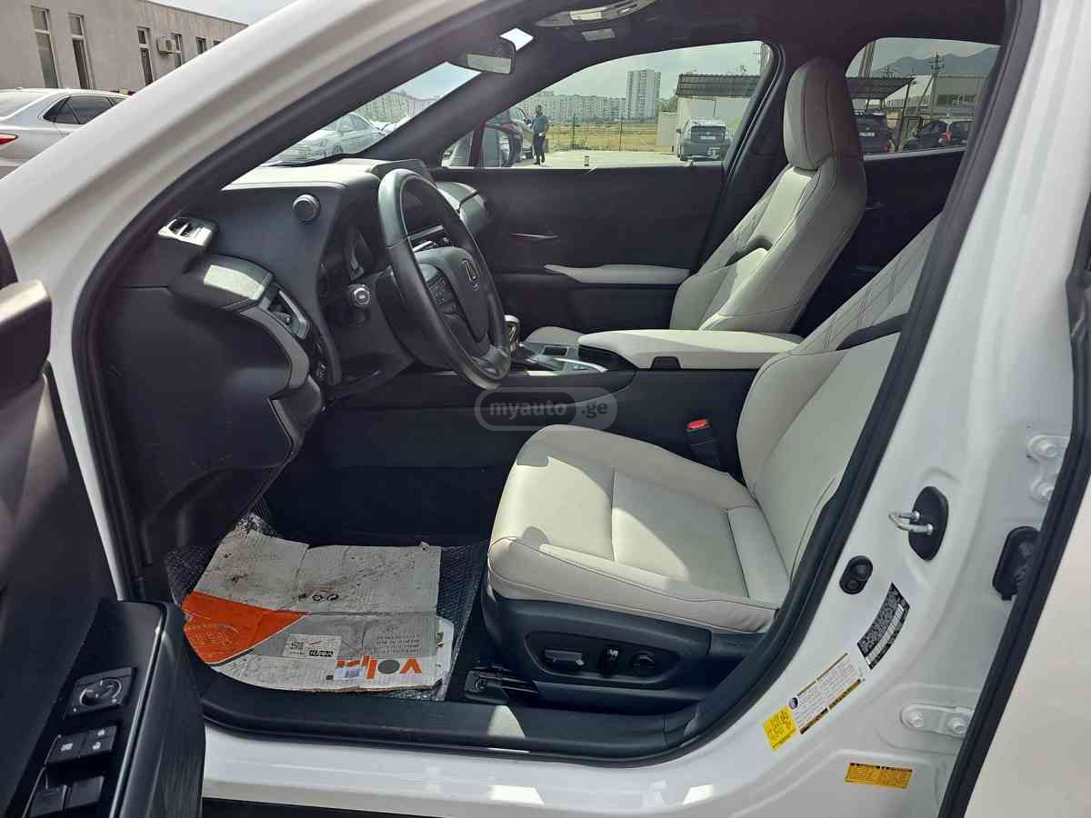 Lexus UX 250 h 2023 — миниатюра 13