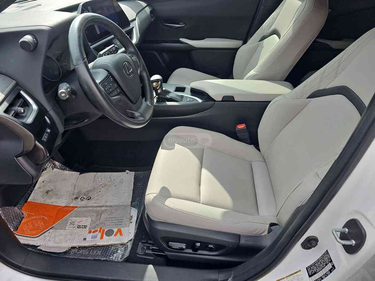 Lexus UX 250 h 2023 — миниатюра 2