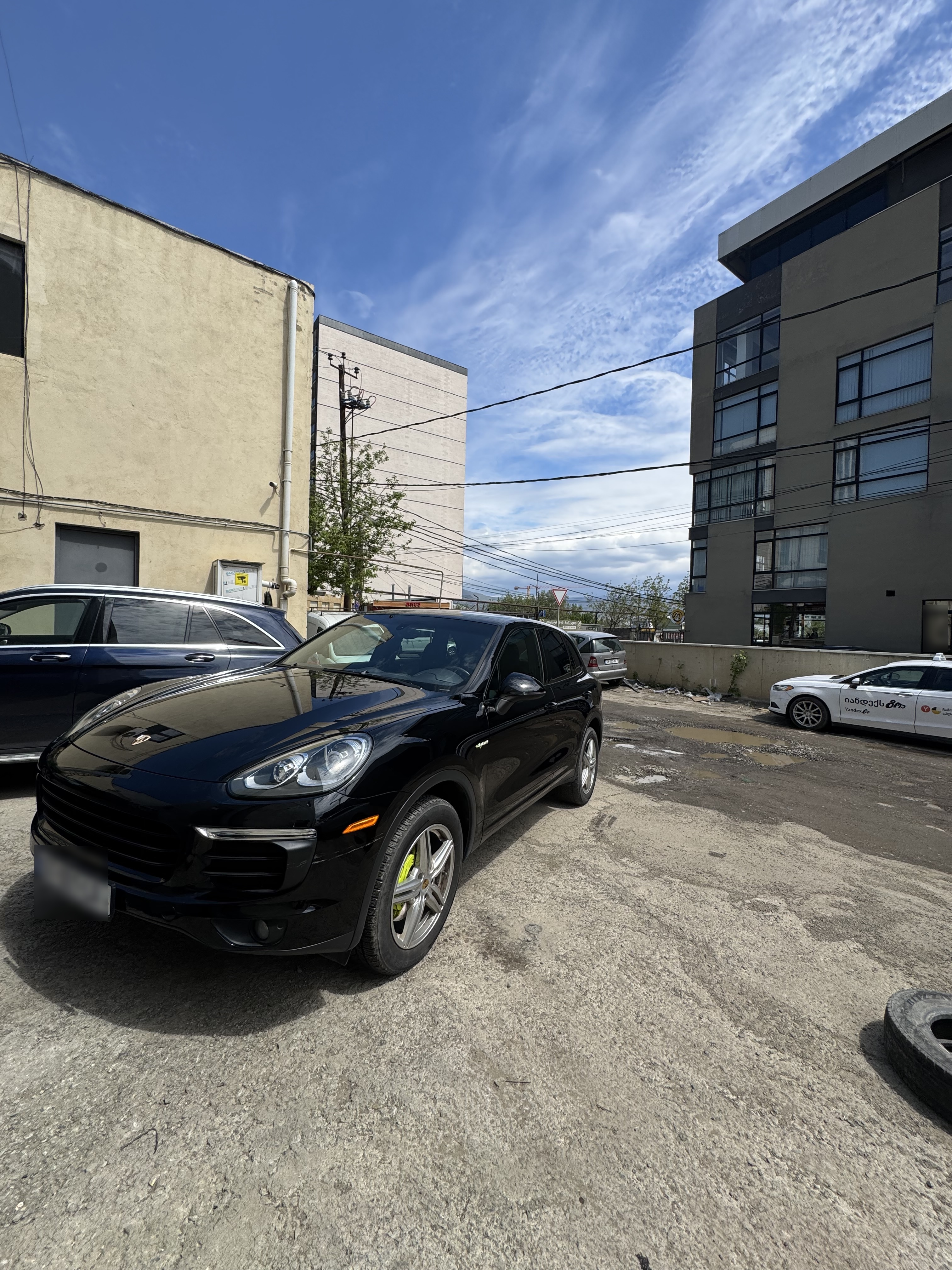 Porsche Cayenne - фото 2