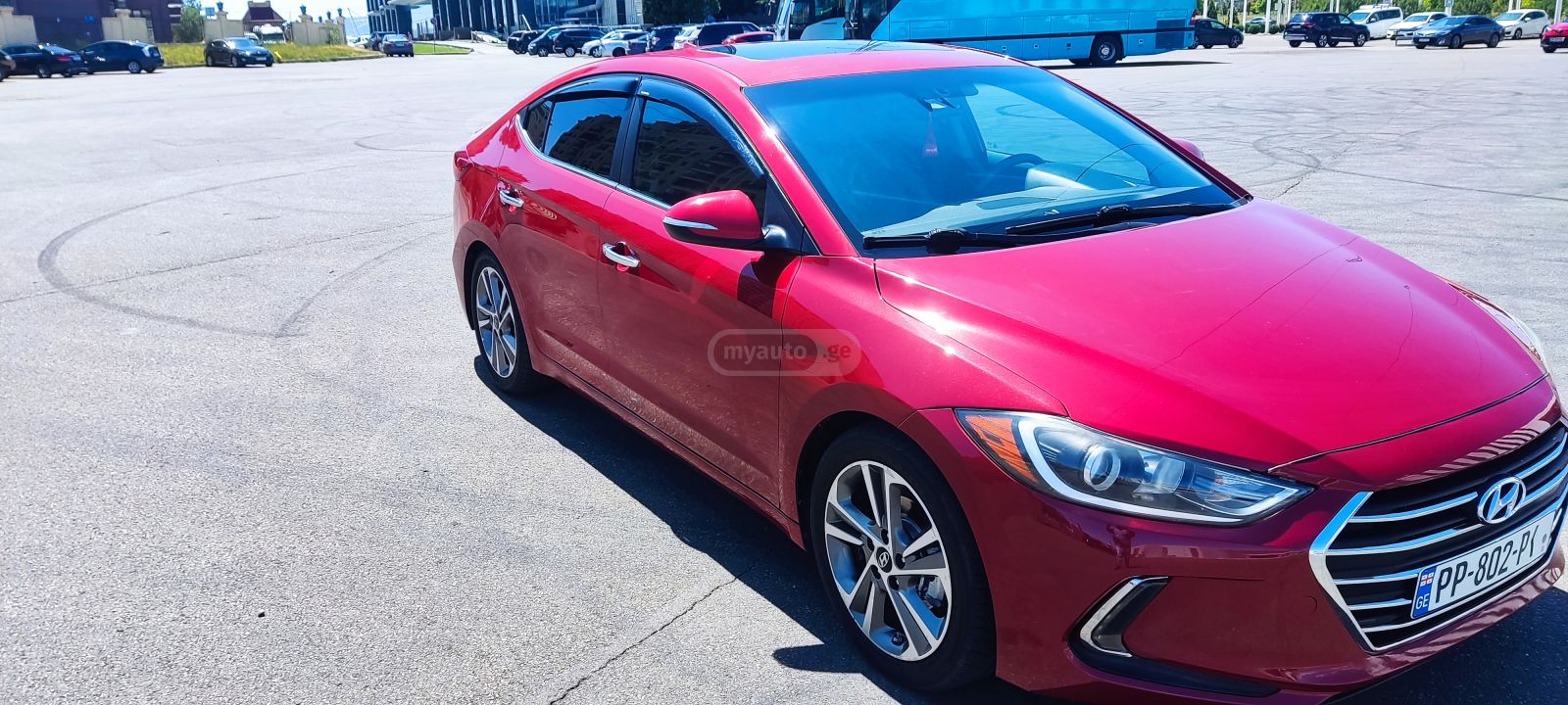 Hyundai Elantra - фото 3