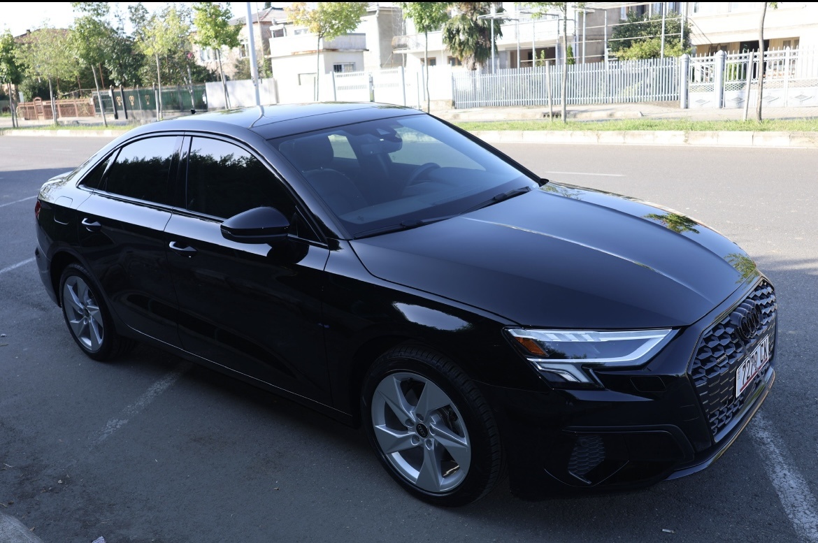 Audi 40 Premium 4dr All Wheel Drive — миниатюра 3