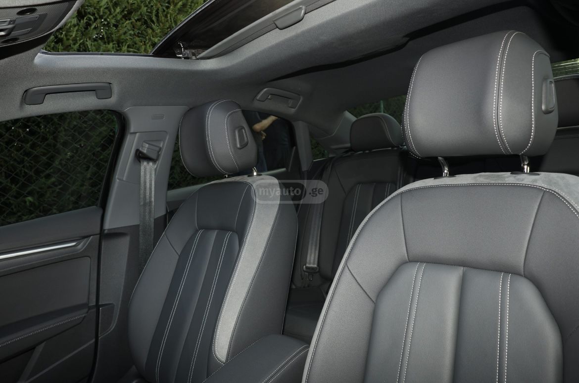 Audi 40 Premium 4dr All Wheel Drive — миниатюра 7