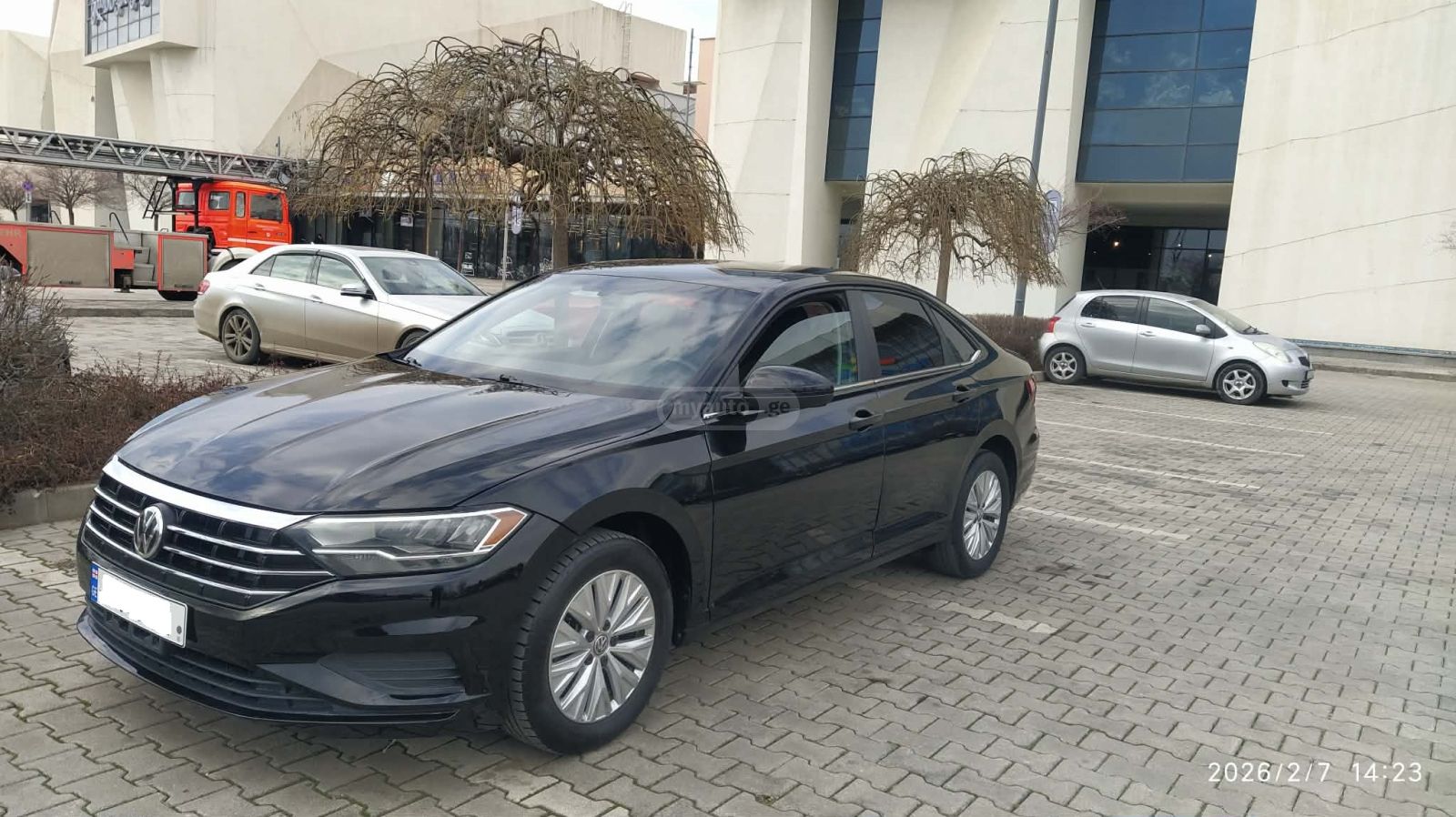 Volkswagen Jetta - фото 3