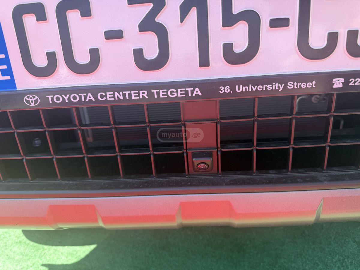 Toyota Land Cruiser Prado - фото 3