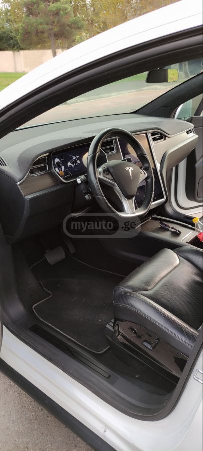 Tesla Model X - фото 14