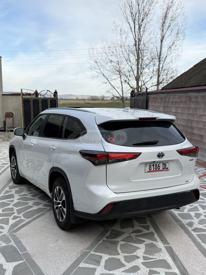 Toyota Highlander 2024 — миниатюра 4
