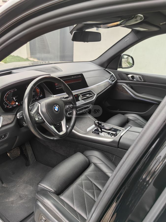 BMW xDrive40i 4dr All-Wheel Drive — миниатюра 11