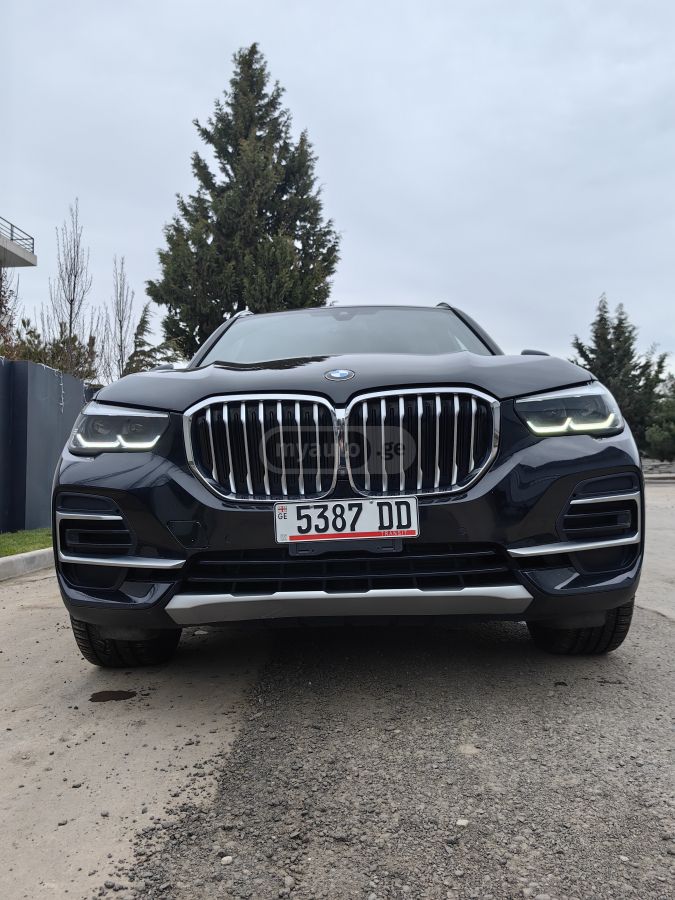 BMW xDrive40i 4dr All-Wheel Drive — миниатюра 2