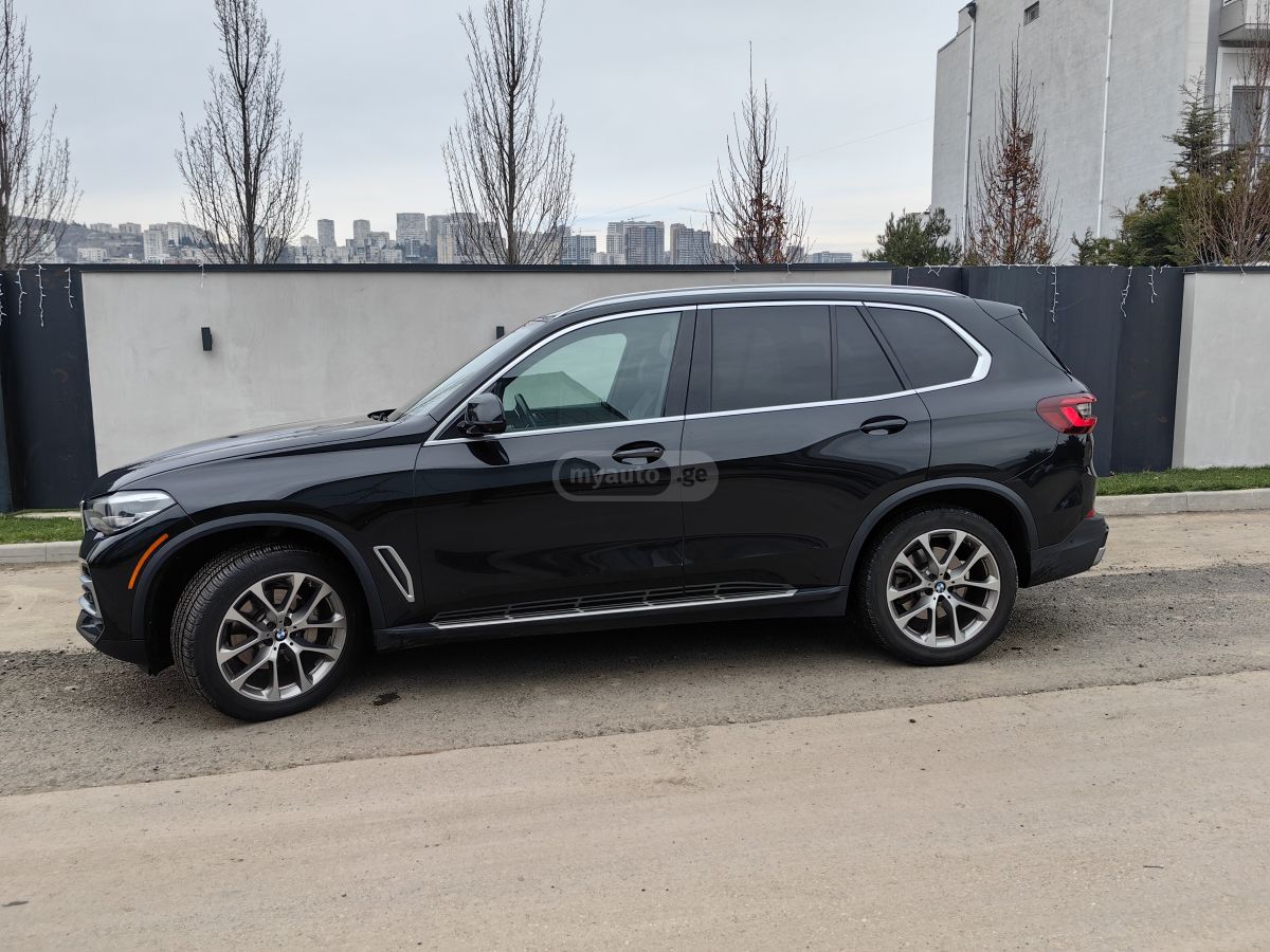 BMW xDrive40i 4dr All-Wheel Drive — миниатюра 6