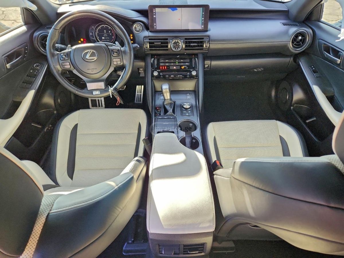 Lexus F SPORT Design 4dr Rear-Wheel — миниатюра 8