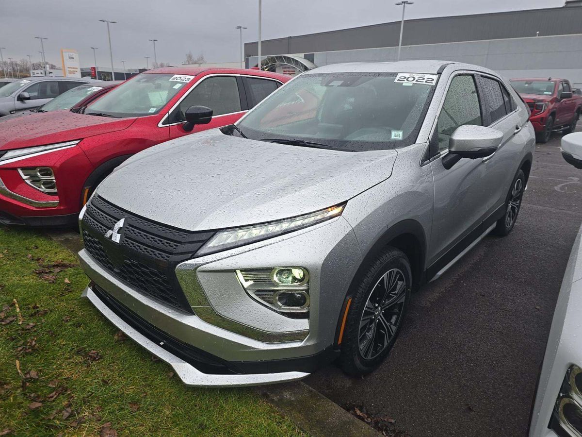 Mitsubishi Eclipse Cross - фото 1