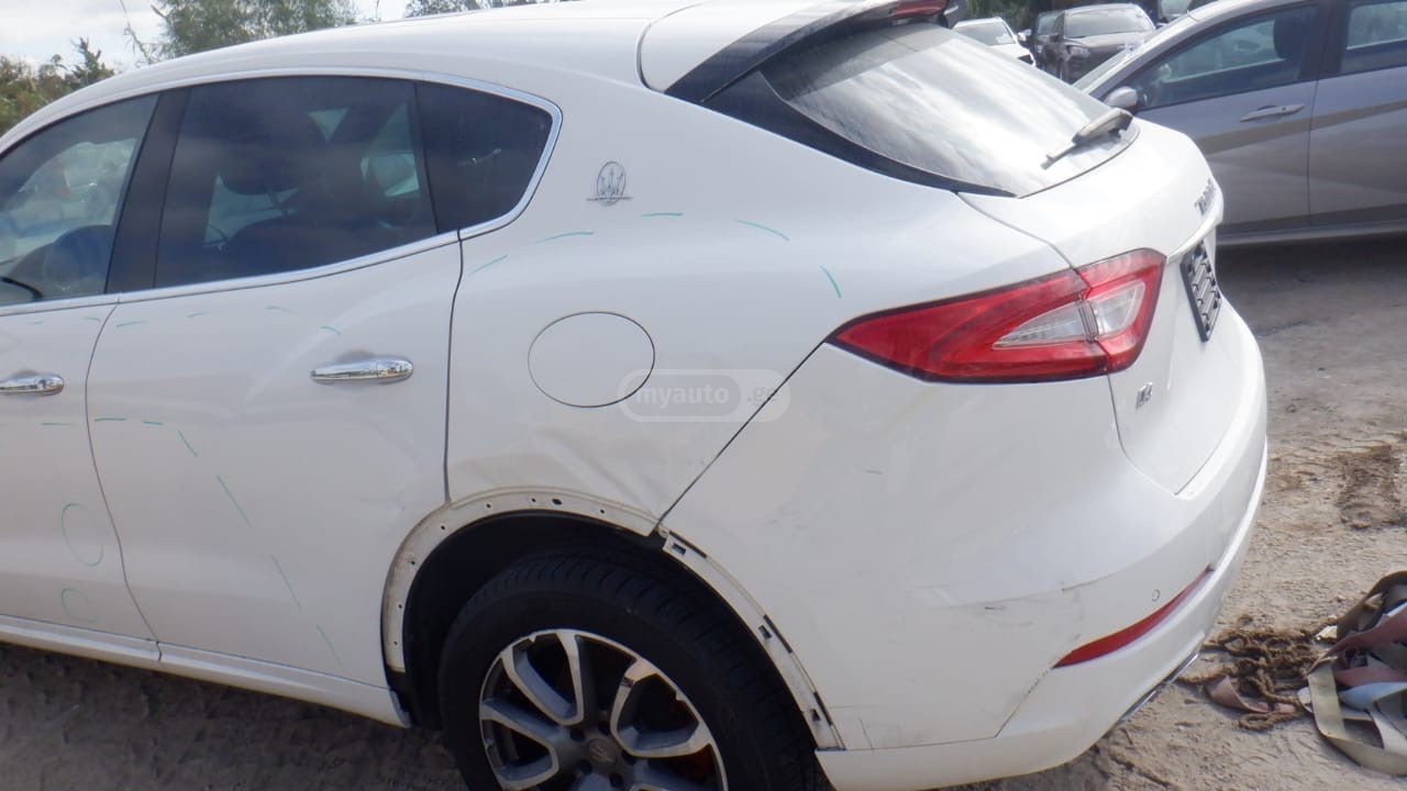 Maserati Levante - фото 6