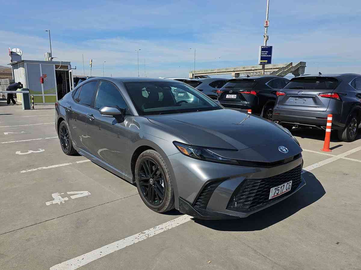 Toyota Toyota Camry — миниатюра 3