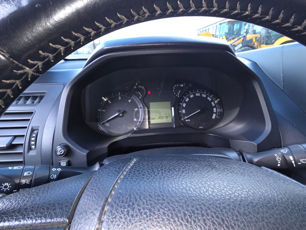 Toyota Land Cruiser Prado - фото 1