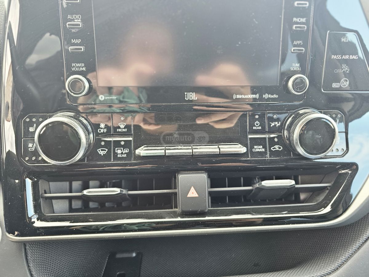 Toyota Highlander - фото 11