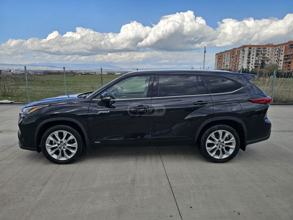 Toyota Highlander - фото 2