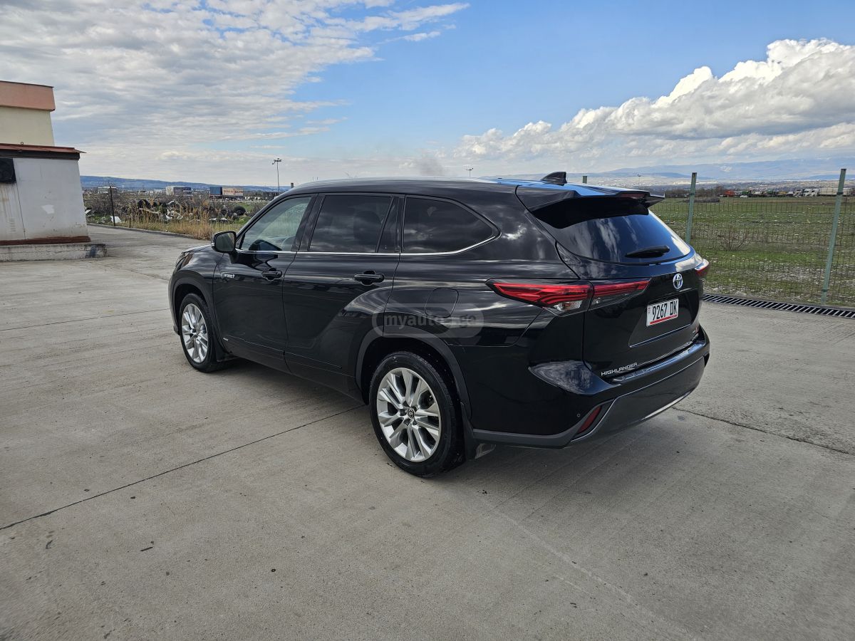 Toyota Highlander - фото 3