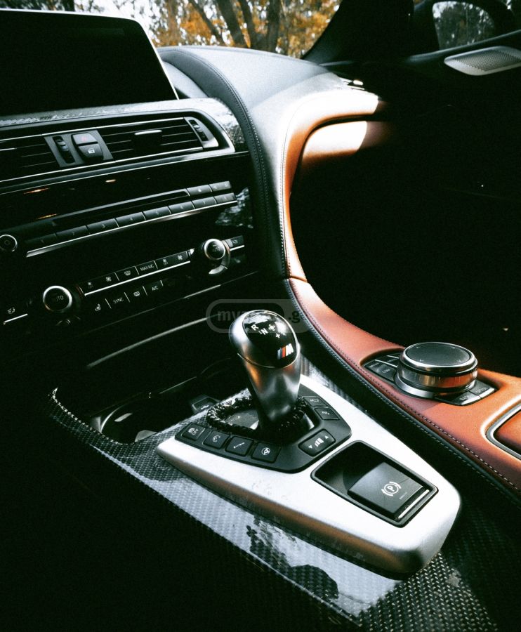 BMW M6 - фото 12