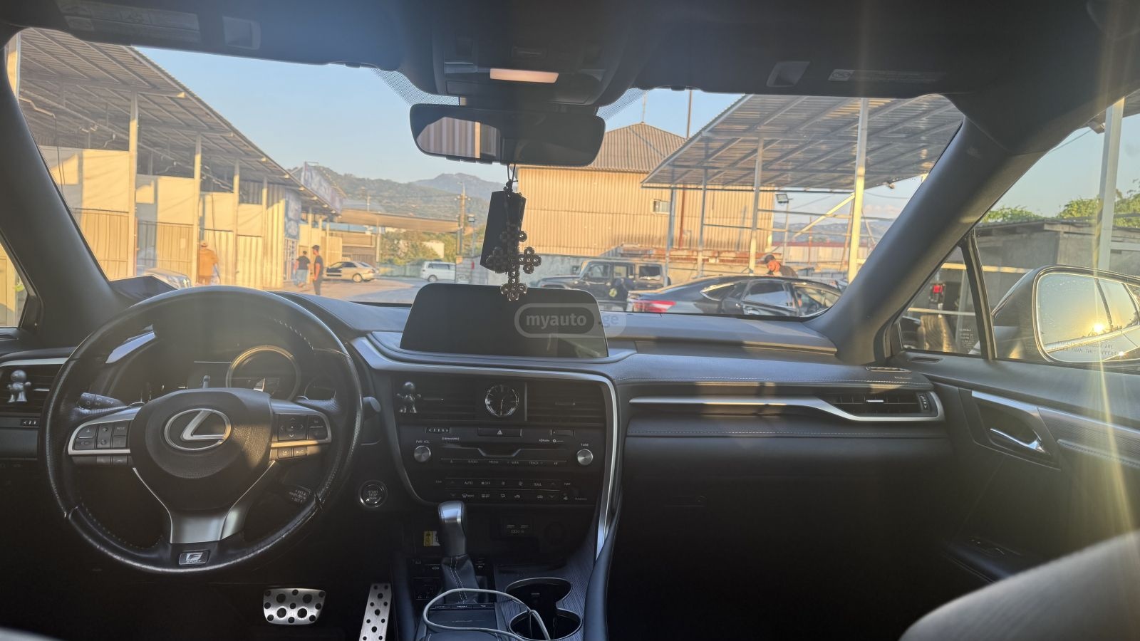 Lexus RX 350 - фото 4