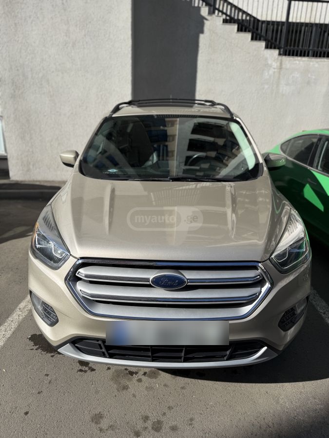 Ford Escape - фото 1