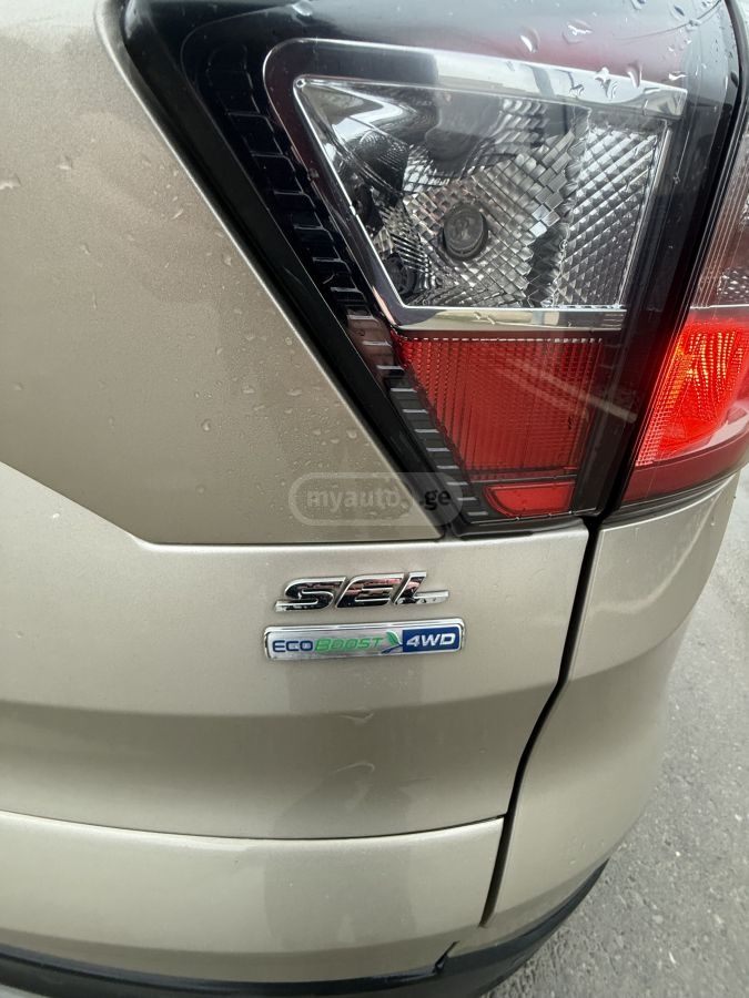 Ford Escape - фото 15