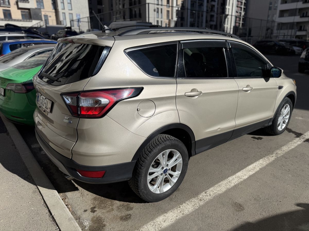 Ford Escape - фото 6