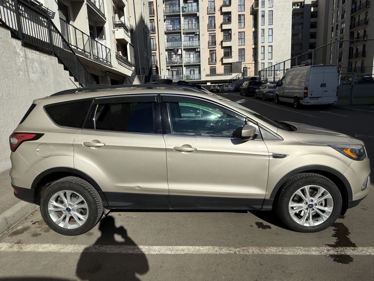 Ford Escape - фото 7