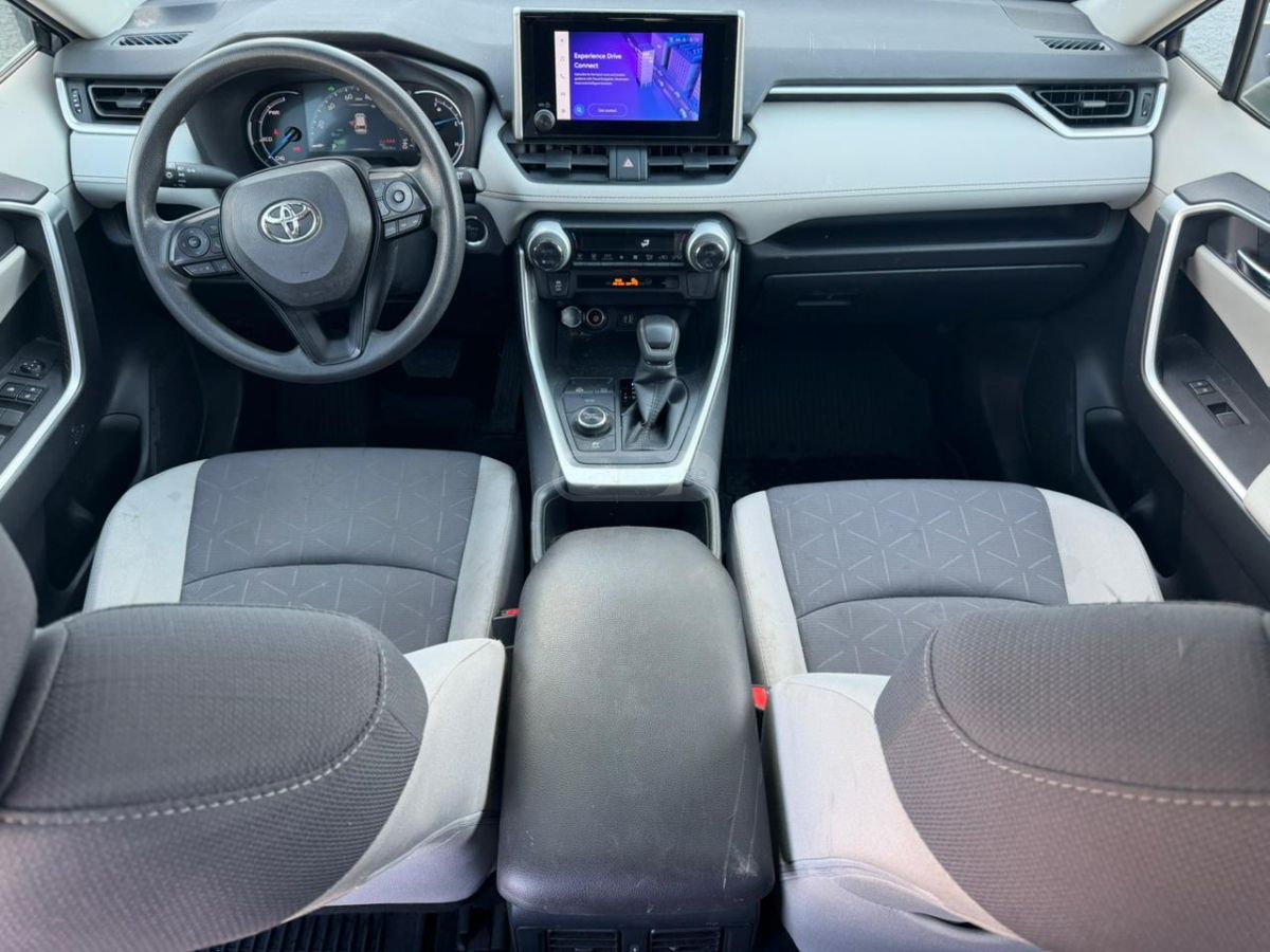 Toyota Rav 4 - фото 5