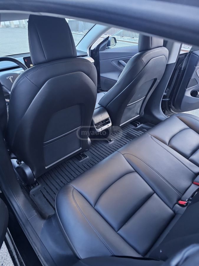Tesla Model 3 - фото 6