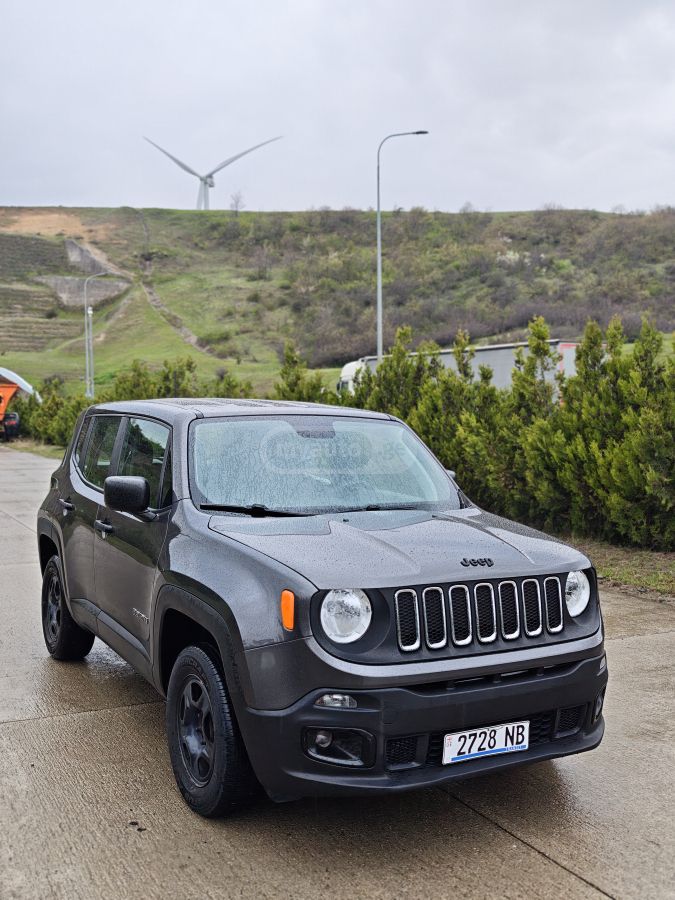 Jeep Renegade - фото 3